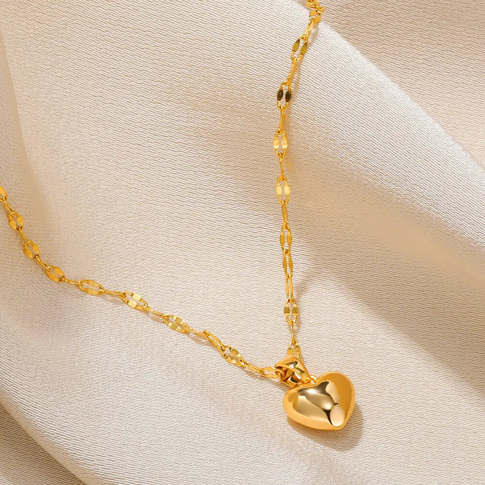 Stainless Steel Love Heart Necklace with Lip Chain
